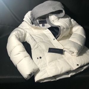 NEW!!! Girls White Puffer Coat.